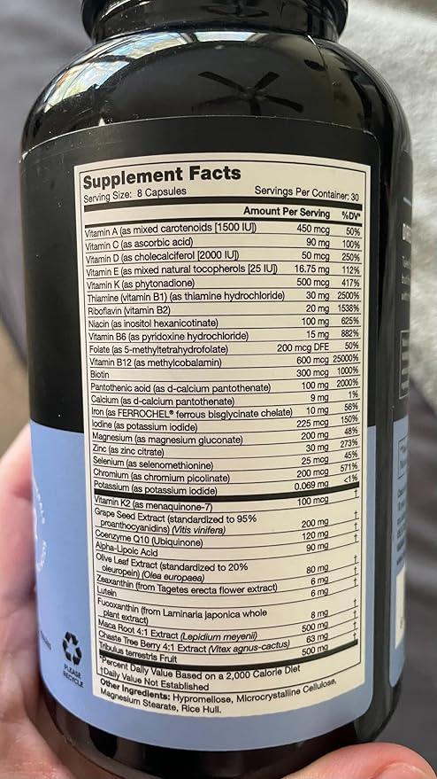 LEGION Triumph Daily Sport Multivitamin Supplement - Vitamins and Minerals for Athletes Helps with Energy for Sports & Bodybuilding Workouts. 30 Servings (Women)