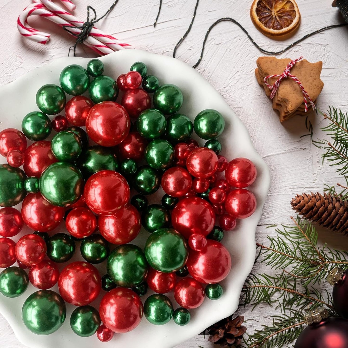 300Pcs Red&Green Polished No Hole Pearl Beads Vase Filler, Christmas Vase Filling Decorations, Plastic Pearls, Table Scatters, Wedding Home Decor, 8/14/20 mm