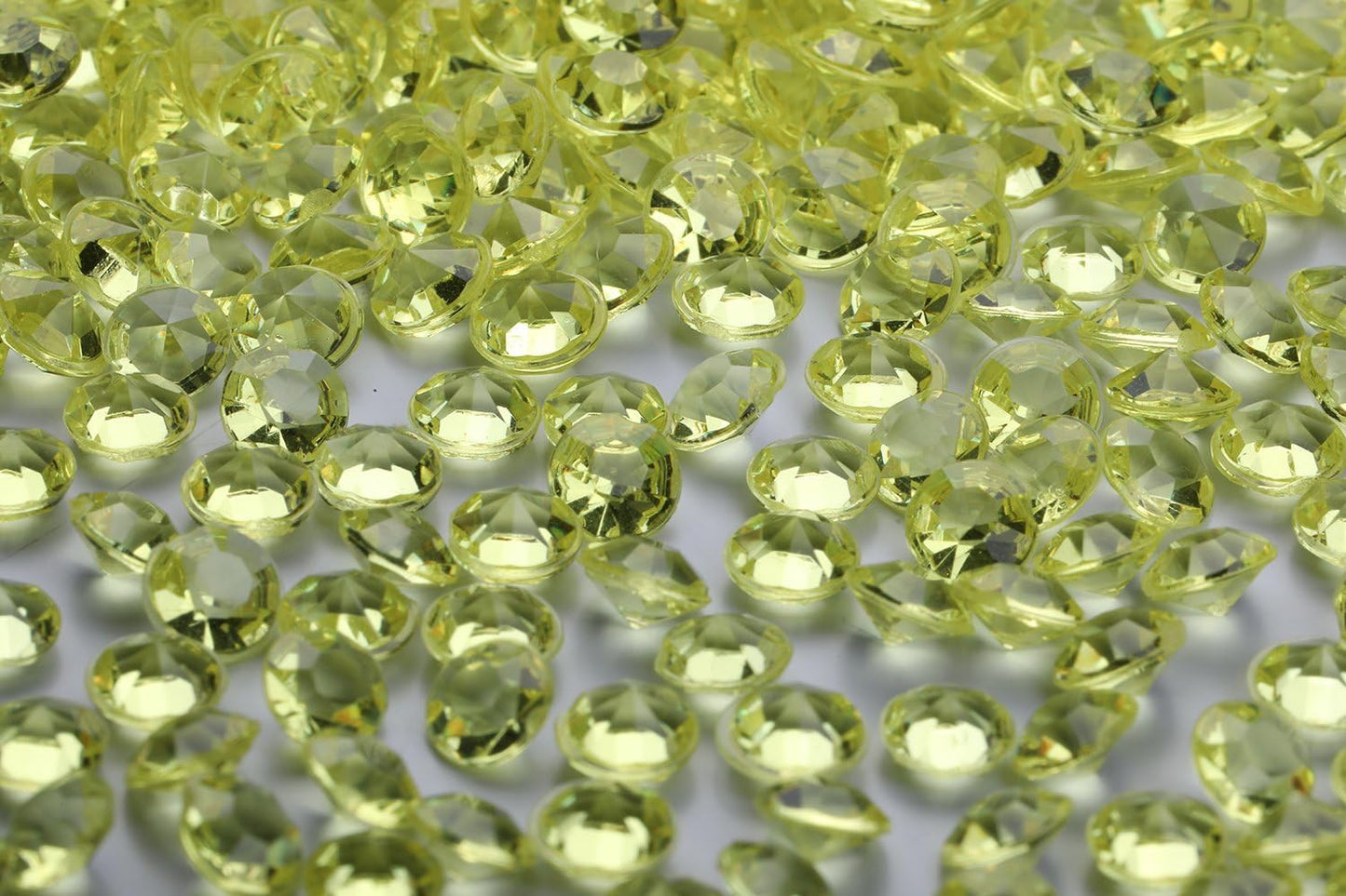 5000 pcs/Pack Wedding Table Scatter Confetti Crystals Acrylic Diamonds 6 mm Rhinestones for Wedding, Bridal Shower, Vase Beads Decorations (6mm, Light Yellow)