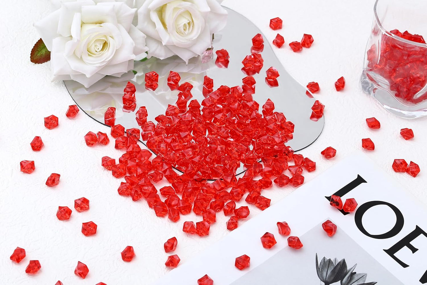 LAIDANLA 500PCS Red Acrylic Gems Vase Fillers Red Fake Ice Cubes Plastic Diamonds Fake Crushed Rocks for Centerpiece DIY Party Table Scatter Prop Wedding Decoration Accessories
