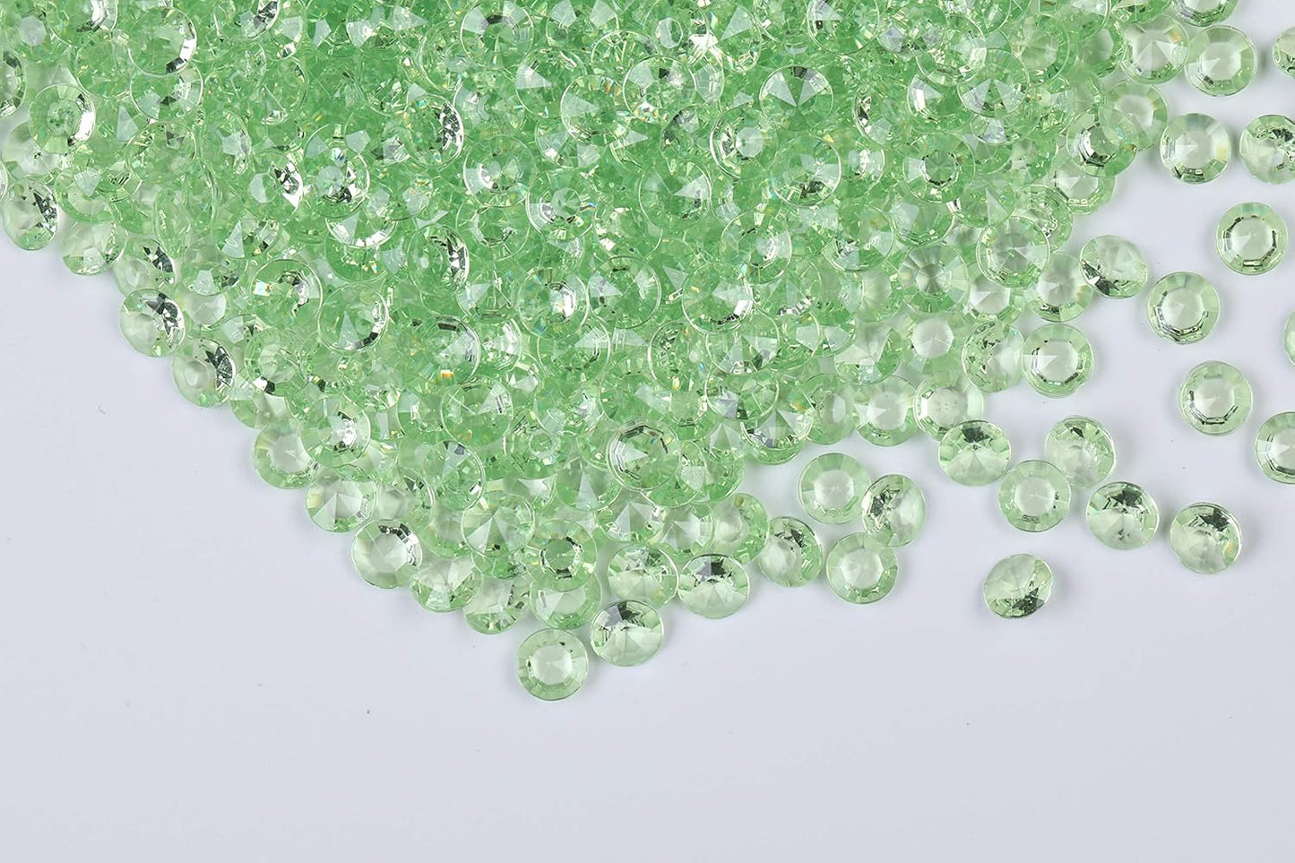 2000pcs Platic Acrylic Gems Fake Acrylic Diamonds Vase filler Beads Faux Diamond Crystals Jewels For Makeup brushes holder Table Scatter Confetti Party Arts Crafts Birthday Wedding Decor